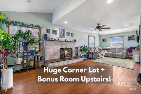 706 Utah St, Gooding, ID 83330
