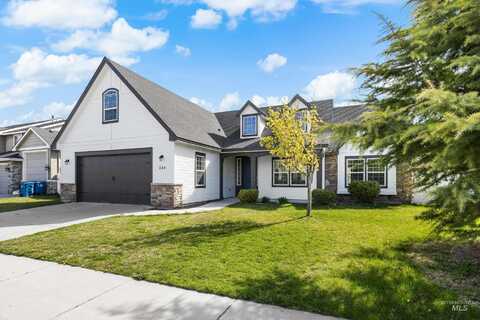 528 N Pringlewood Place, Star, ID 83669