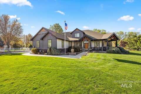 8907 Vic Ln, Middleton, ID 83644