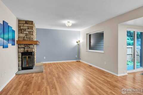 6221 Willow Ln, Boulder, CO 80301