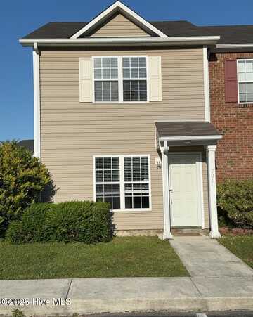 201 Pinegrove Court, Jacksonville, NC 28546