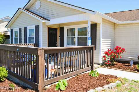 302 Cinnamon Drive, Hubert, NC 28539