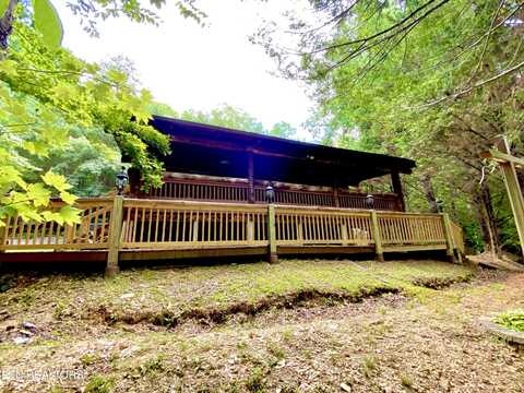150 Poplar Rd, Tellico Plains, TN 37385