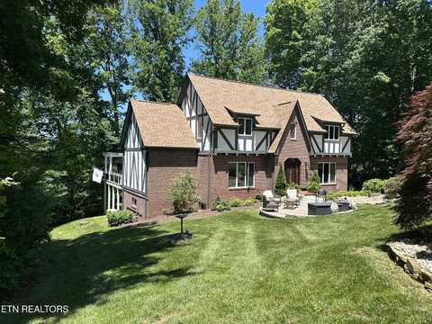 28 Rivers Run Way, Oak Ridge, TN 37830