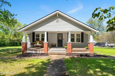 2709 Ball Camp Byington Rd, Knoxville, TN 37931