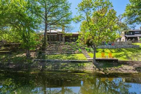 354 Englewood Dr, Kerrville, TX 78028