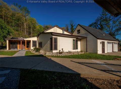 154 Strawberry Road, Saint Albans, WV 25177