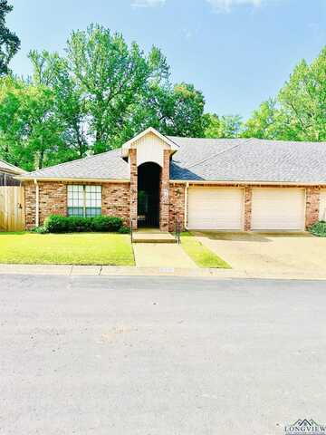 416 Amberwood, Tyler, TX 75701