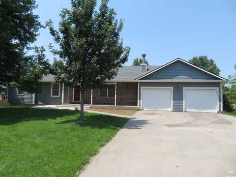 290 Rawlings Drive, Tonganoxie, KS 66086