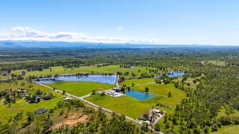 21623 Seven Lakes Lane, Redding, CA 96003