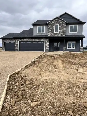 110 Fox Trail Drive, Auburn, IN 46706