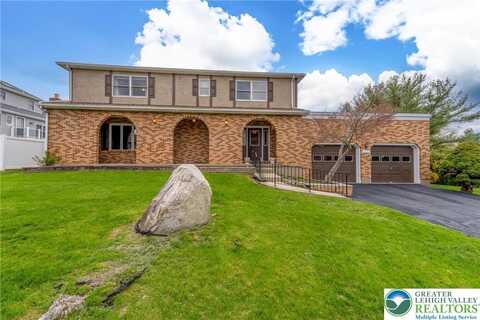 3127 S 4th Avenue, White Hall, PA 18052