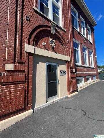 216 Penn Street, Bath, PA 18014