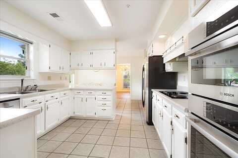 7251 JERMYN, Germantown, TN 38138