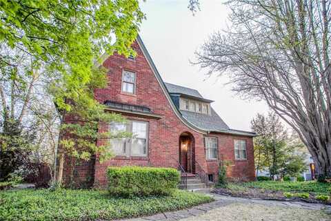 831 Spruce Street, Alton, IL 62002