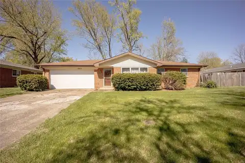 1005 Brentmoor Drive, Belleville, IL 62223