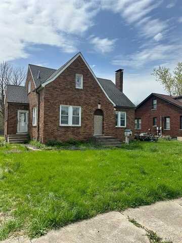 713 S Rapp Avenue, Columbia, IL 62236