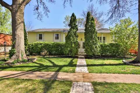 3555 Amblewood Drive, Florissant, MO 63033