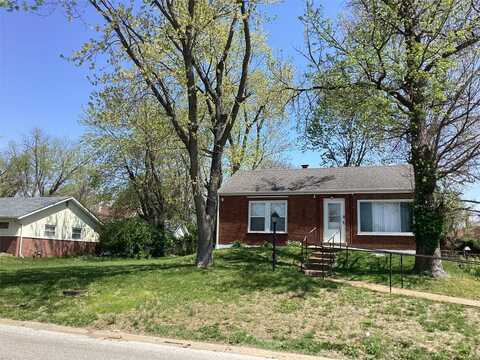 9858 Winkler Drive, Saint Louis, MO 63136