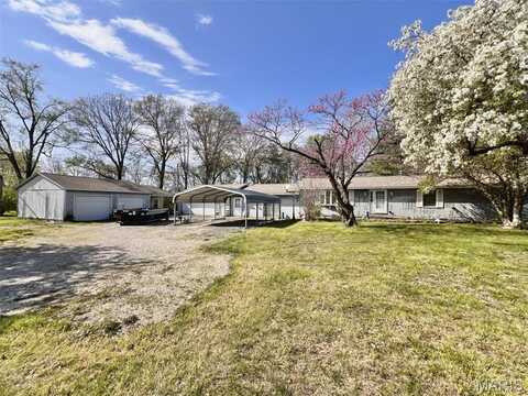 2625 Madison Street, Hillsboro, IL 62049
