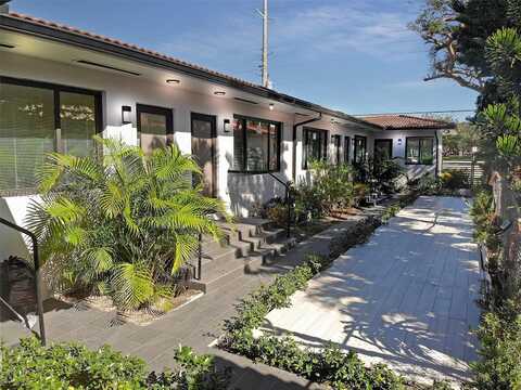 8333 Harding Ave, Miami Beach, FL 33141