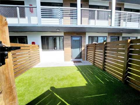 335 SW 20th St, Fort Lauderdale, FL 33315