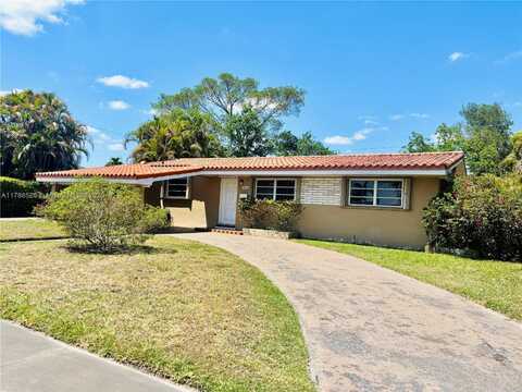 9011 SW 18th Ter, Miami, FL 33165