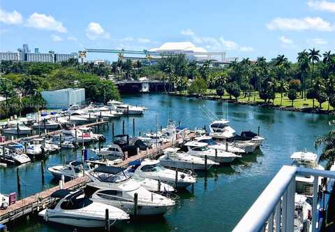1720 NW N River Dr, Miami, FL 33125
