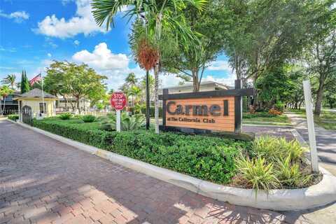771 NE 199th St, Miami, FL 33179