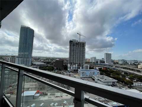 90 SW 3rd St, Miami, FL 33130
