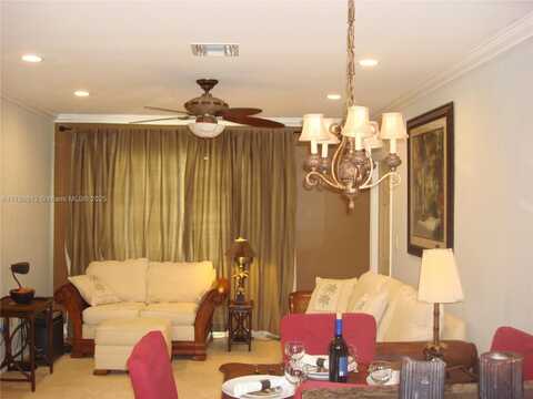 543 Orton Ave, Fort Lauderdale, FL 33304