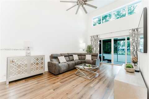 6061 Old Court Rd, Boca Raton, FL 33433