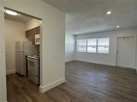 2300 Madison St, Hollywood, FL 33020