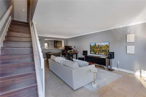10087 SW 77th, Miami, FL 33156