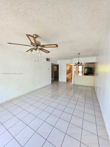 1900 W 54th St, Hialeah, FL 33012