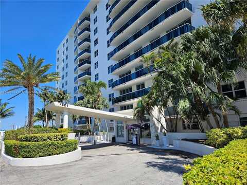 7501 E Treasure Dr, North Bay Village, FL 33141