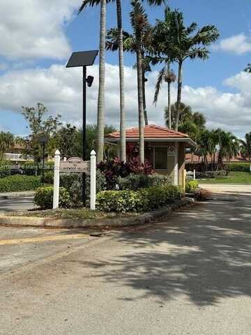922 TWIN LAKES DR, Coral Springs, FL 33071