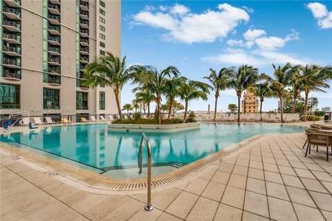 601 NE 1st Ave, Miami, FL 33132