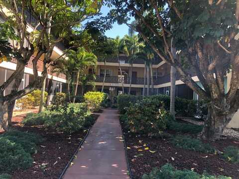 1930 Jackson St, Hollywood, FL 33020
