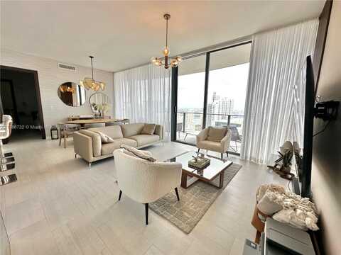 1000 Brickell Plz, Miami, FL 33131