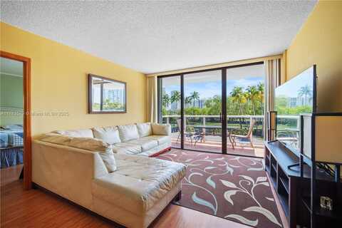 3675 N Country Club Dr, Aventura, FL 33180