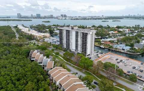 2500 NE 135th St, North Miami, FL 33181