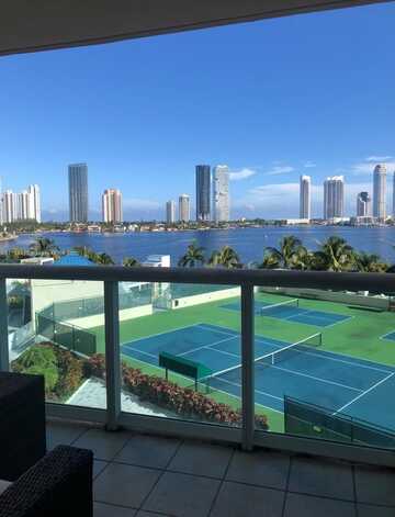 3370 Hidden Bay Dr, Aventura, FL 33180
