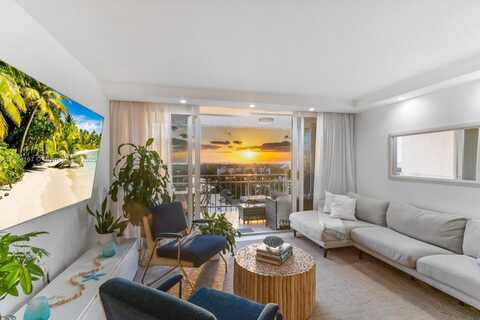 600 Grapetree Dr, Key Biscayne, FL 33149