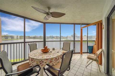 7250 Fairfax Dr, Tamarac, FL 33321