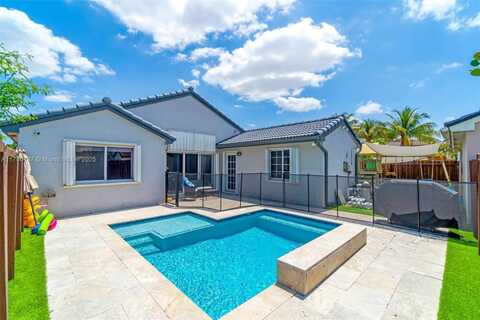 8612 SW 159th Pl, Miami, FL 33193