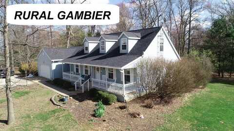 17930 Glen Rd, Gambier, OH 43022