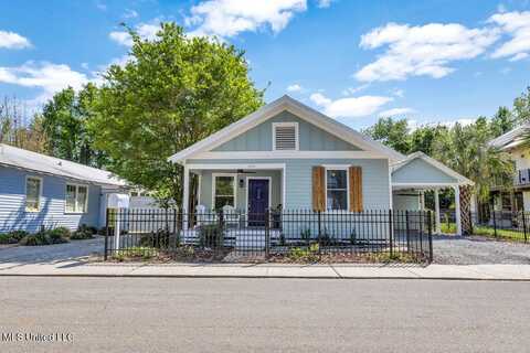 234 Washington Street, Bay Saint Louis, MS 39520