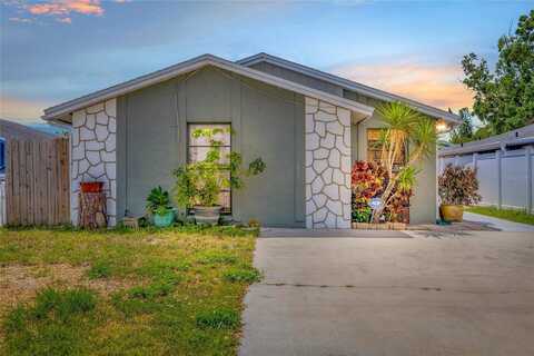 9112 SUFFIELD COURT, TAMPA, FL 33615