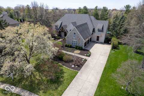 10628 Walnut Creek Drive W, Carmel, IN 46032